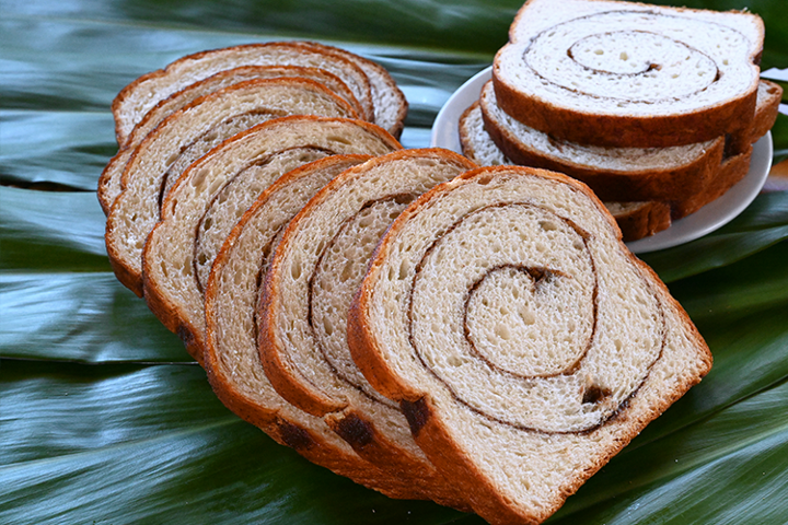 SPECIALTY BREAD || Cinnamon