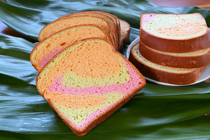 SPECIALTY BREAD || Rainbow