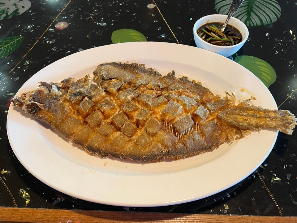 Pan Fried Whole Flounder(干煎龙利全鱼）