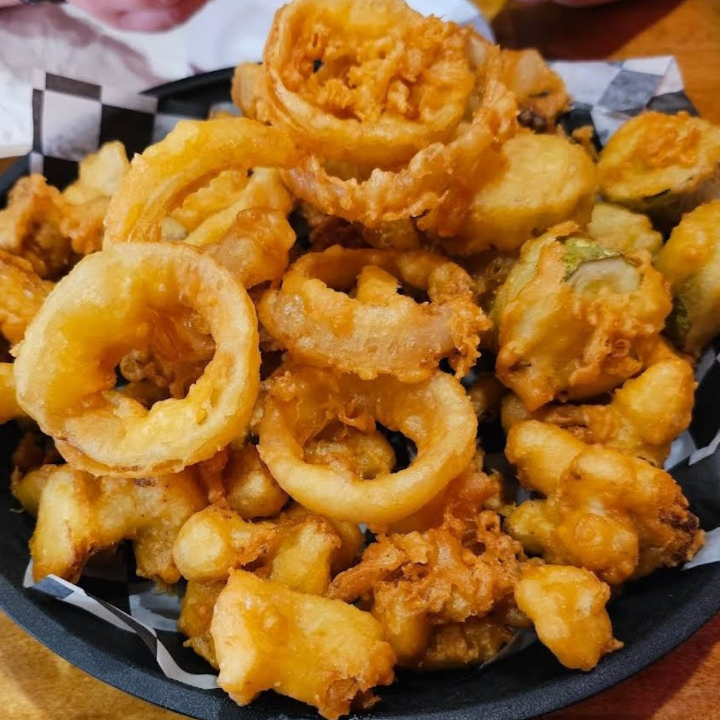 Appetizer Combo Basket