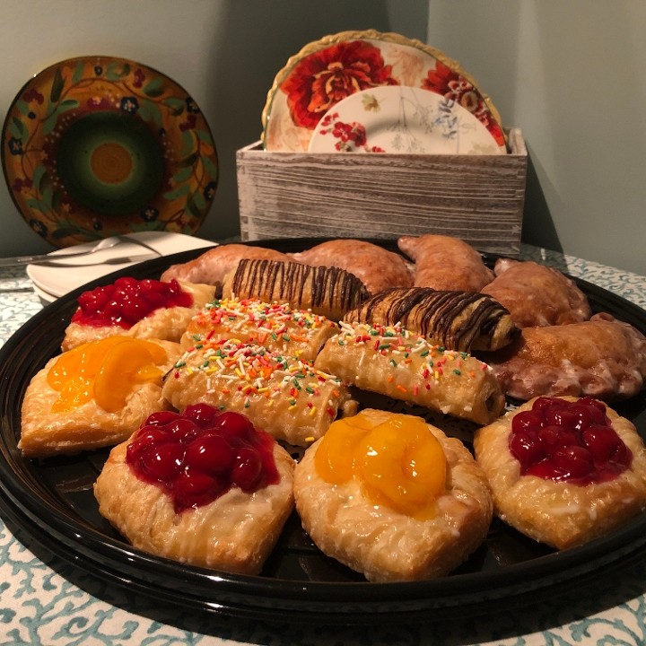 Large pastry platter (15 pastries)