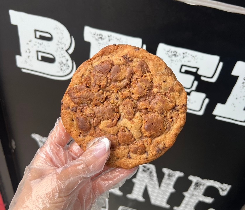 Peanut Butter Cup Cookie (Contains nuts)