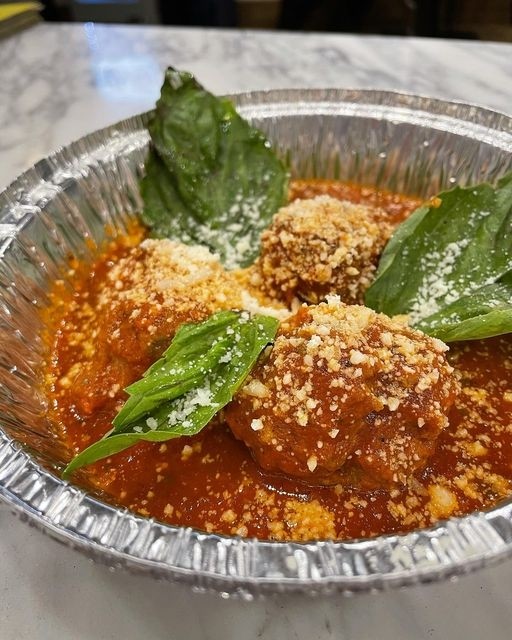 Meatball Appetizer w/ Garlic Bread