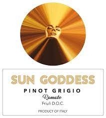 Sun Goddess Pinot Grigio Bottle