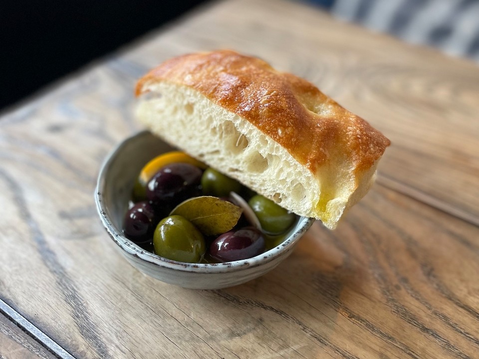 Marinated Olives w/ Focaccia (VG)
