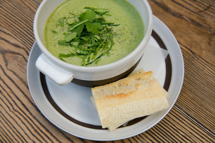 Broccoli, Spinach, Green Curry Soup (VE, GF)