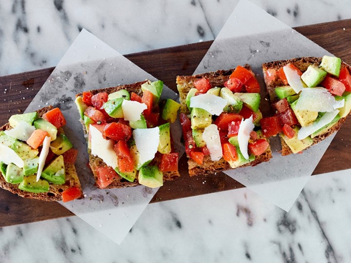 Tomato-Avocado Tartine (V)