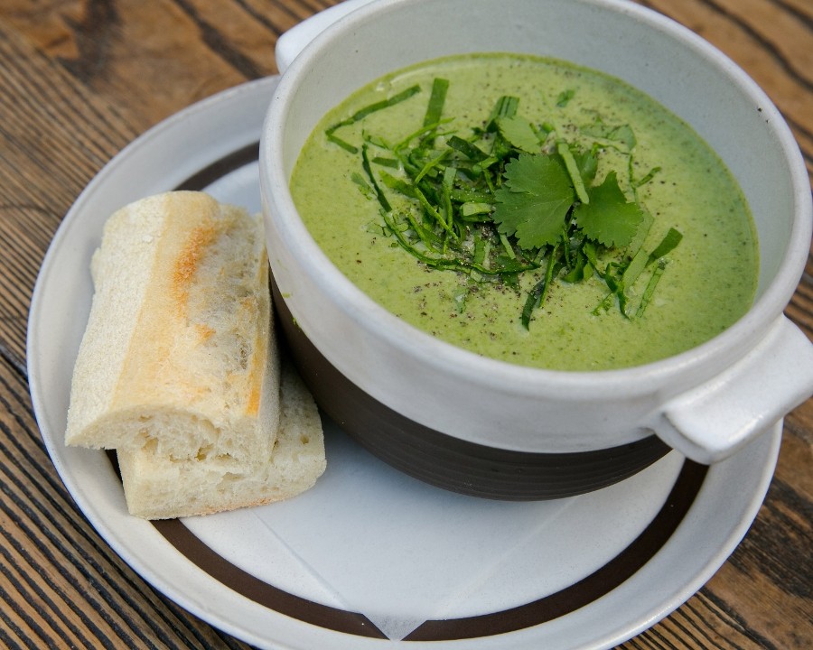 Broccoli, Spinach and Green Curry Soup
