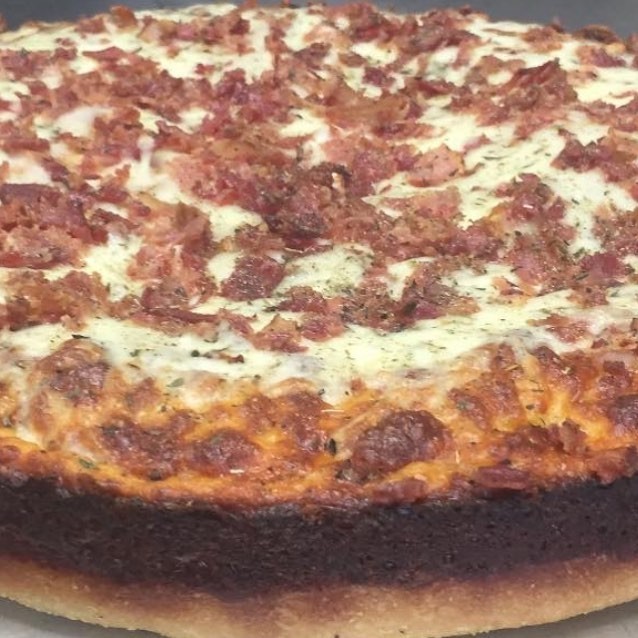14" Stuffed Chicago Pizza + 1 Topping