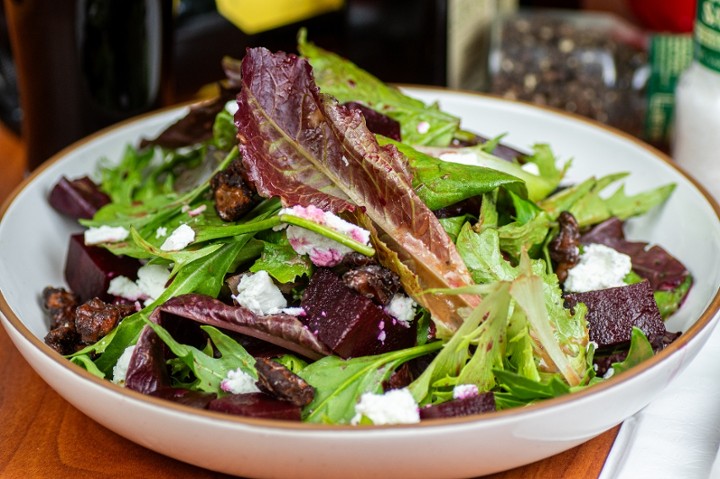 Roasted Beet And Goat Cheese Salad