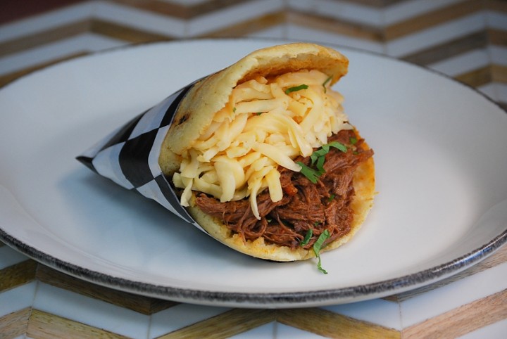 AREPA PELUA