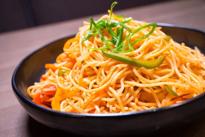 Vegetable Hakka Noodles (V)
