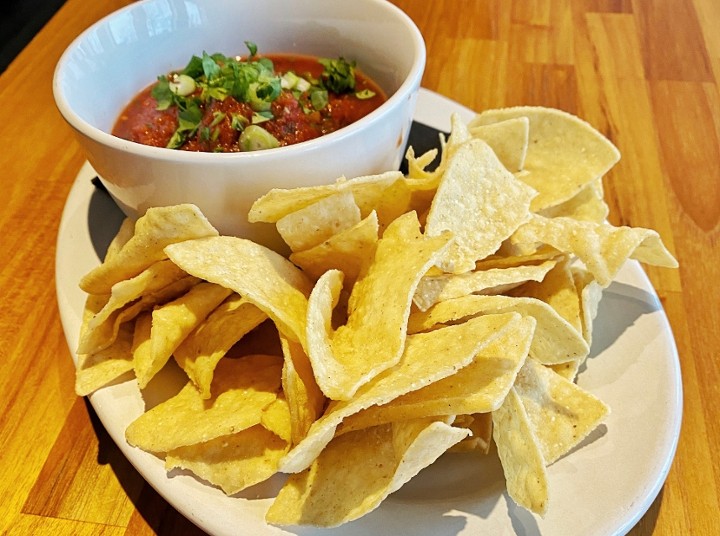 CHIPS & SALSA