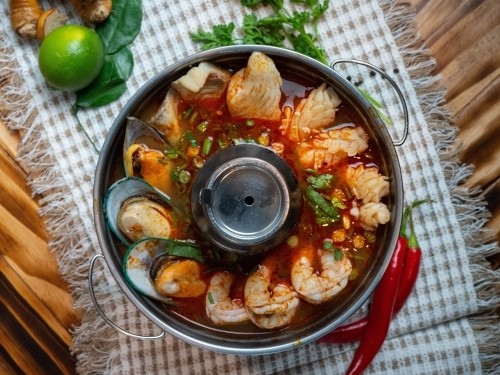 TOM YUM HOT POT