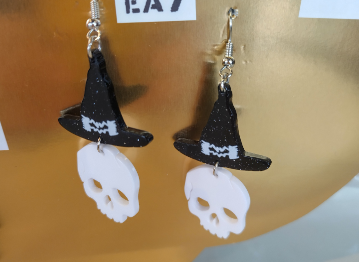 EA7 - Skull Witch Hat Earrings