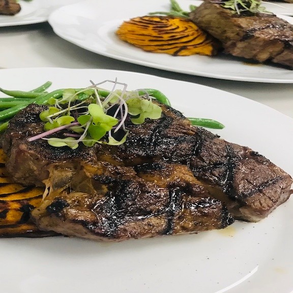 Carriage House Inn Restaurant & Catering 200 S Seton Ave