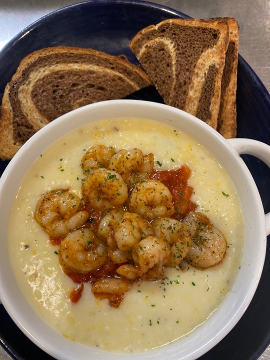 Creamy Cajun Shrimp & Grits