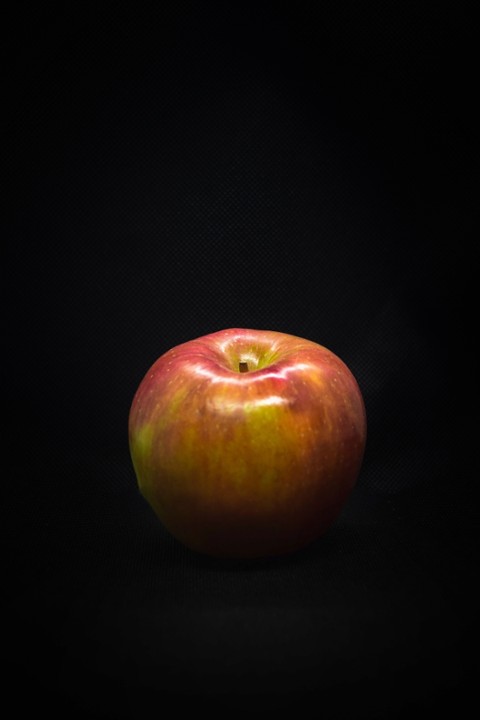 Apple - Whole