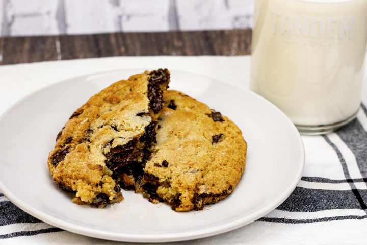 Chocolate Chip Cookie