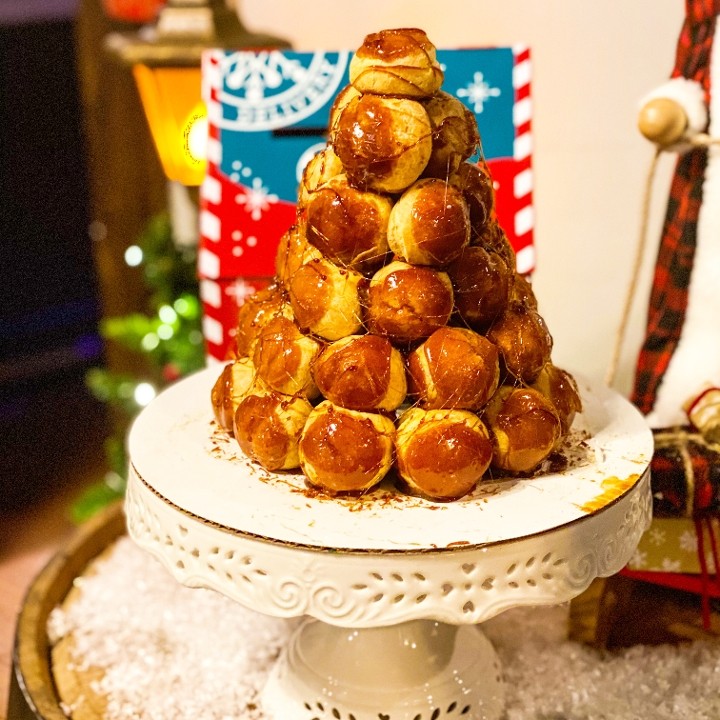 Mini Croquembouche