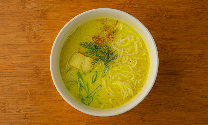 Bún Cá - Tumeric Coconut Soup w White Fish