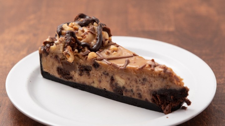 Snickers Peanut Butter Cake