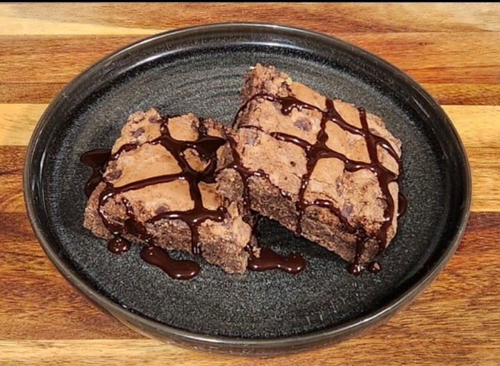 Warm Double Chocolate Chip Brownies & Fudge (2)