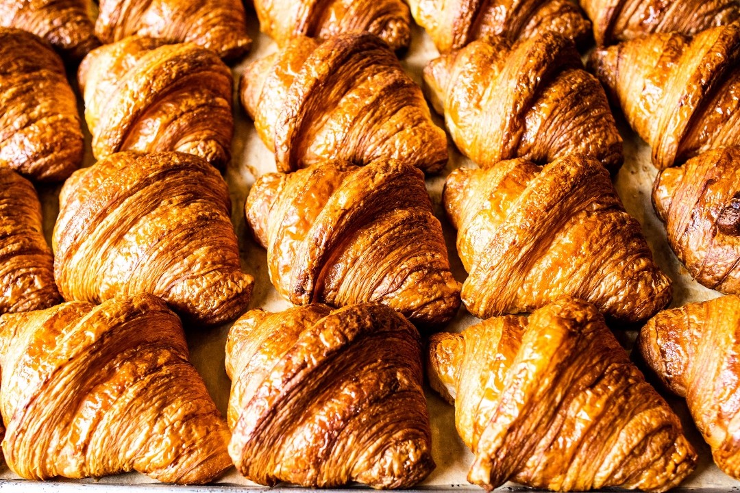 TRADITIONAL CROISSANT