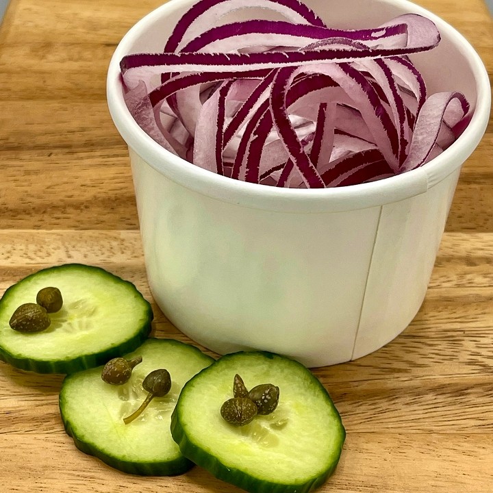 Raw Red Onion Slices - 8 oz