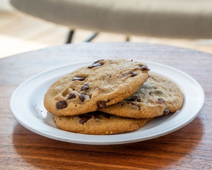 House-baked Vegan Chocolate Chip Cookies / 3pk