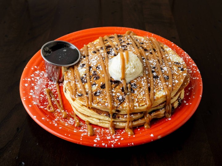 Moose Tracks Cakes