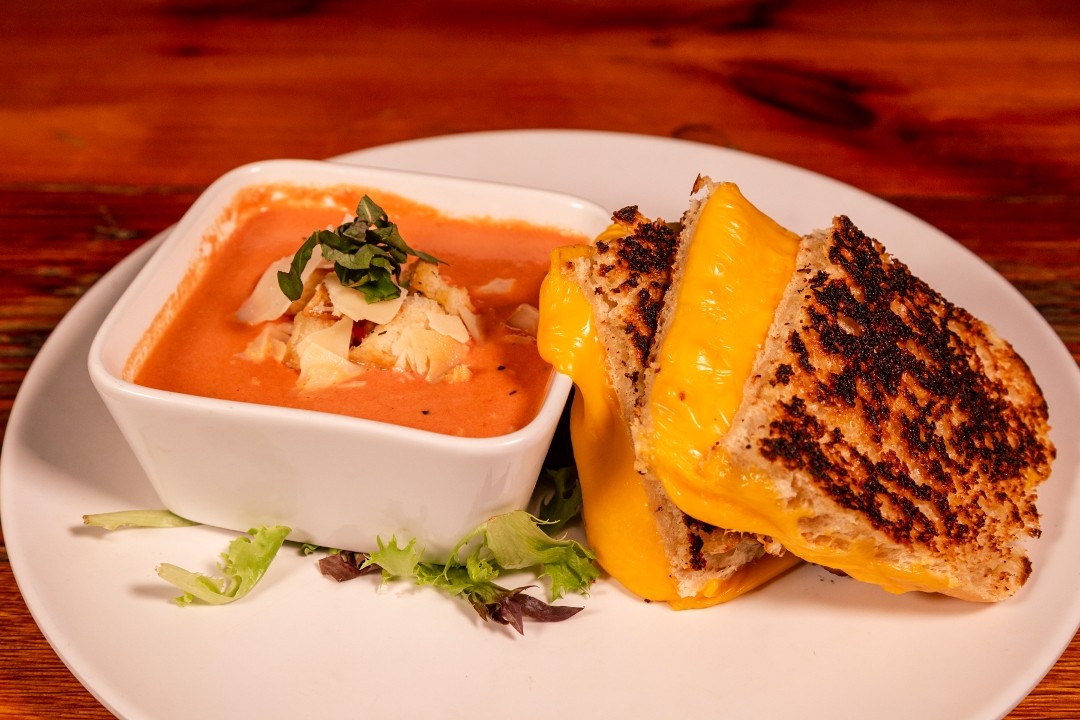 GRILLED CHEESE & TOMATO SOUP