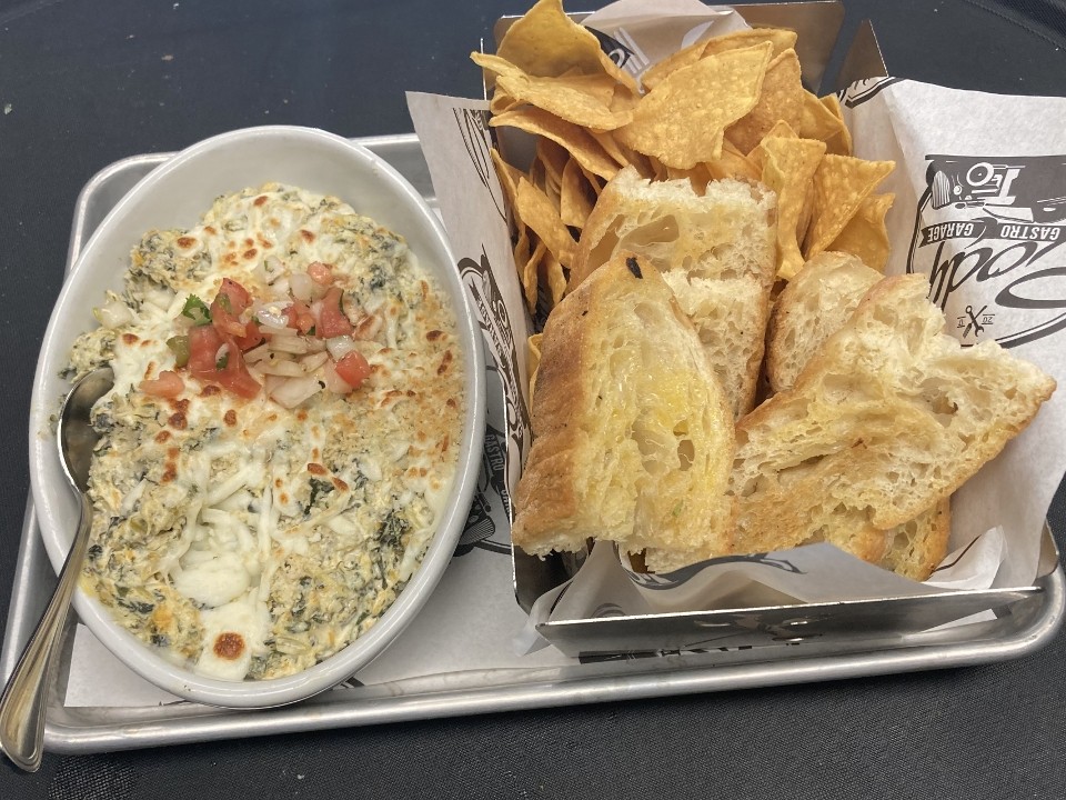 AMAROO'S SPINACH AND ARTICHOKE DIP