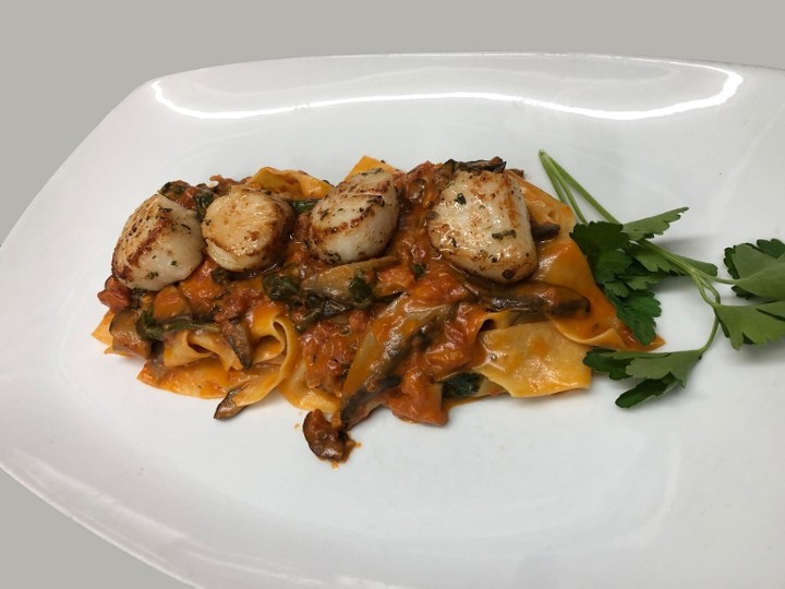Scallops and Pappardelle