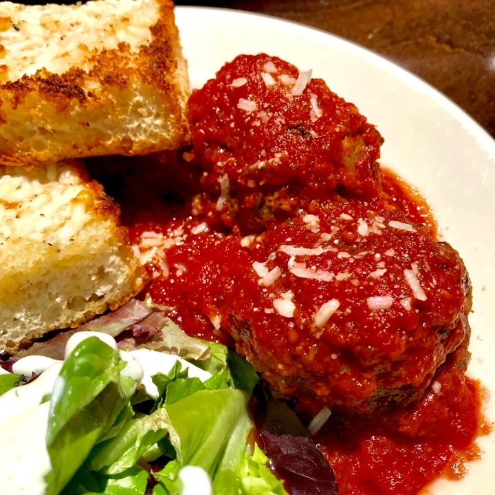 (T) Meatballs Marinara, Salad & Garlic Bread