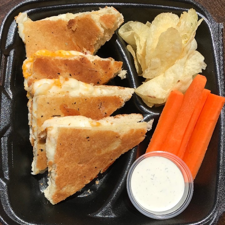 (T) Kid's Grilled Cheese & Chips