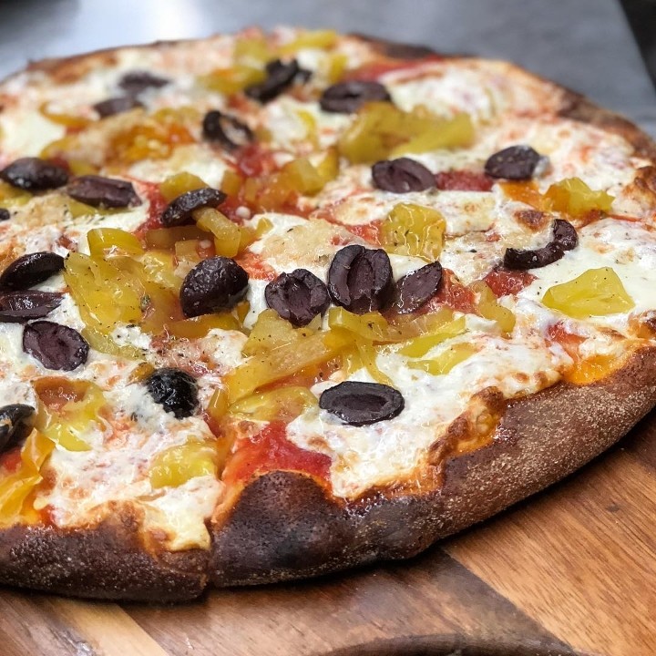 Spicy Olive & Banana Peppers Pizza