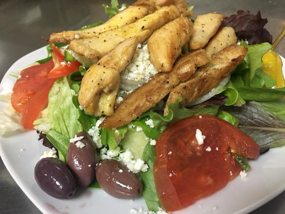 Greek Salad w/ Chicken