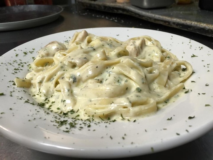 Fettucini Alfredo (L)