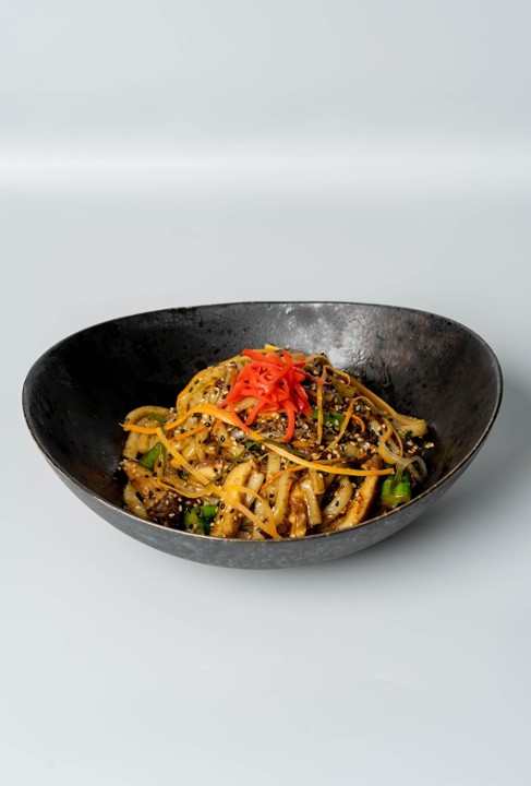 Beef & Broccoli Udon Noodles