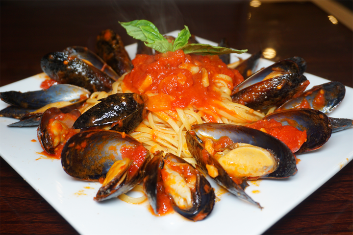 mussel marinara pasta