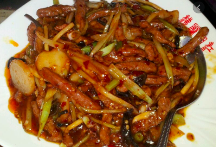 Beef in Hot Garlic Sauce 鱼香牛