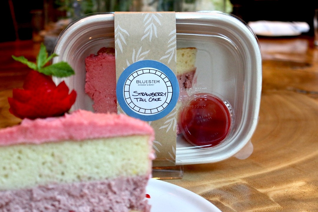 To-Go Strawberry Tall Cake (mp)