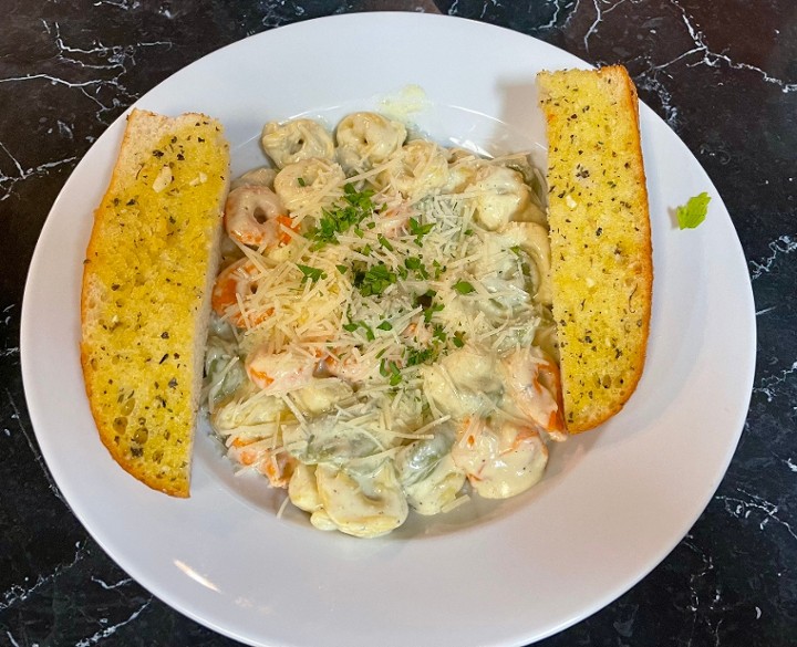 TORTELLINI WITH ALFREDO