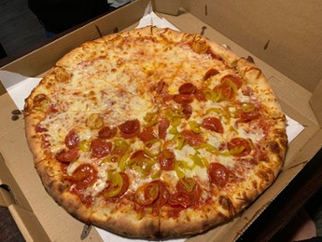 Lorenzo's Pub & Pizza