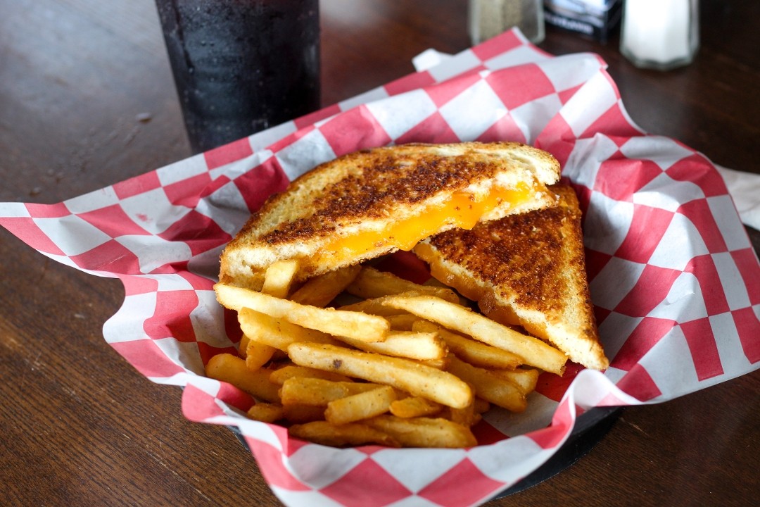 Kid's Grilled Cheese Basket