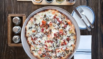 Eno's Pizza Tavern Bishop Arts District