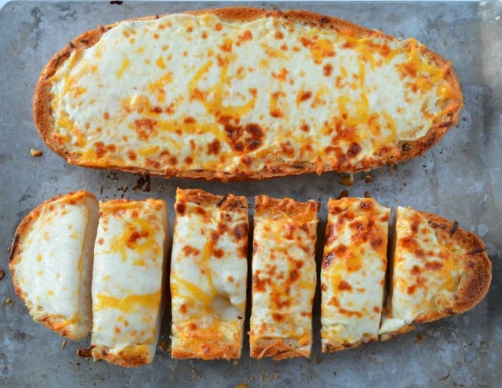 Garlic Cheesy Bread