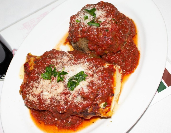 Five Cheese Lasagna with Meatball
