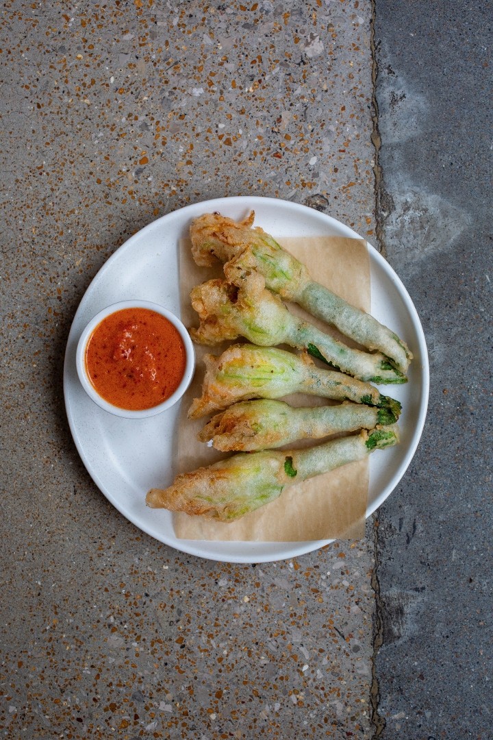 CATERING FRIED SQUASH BLOSSOMS